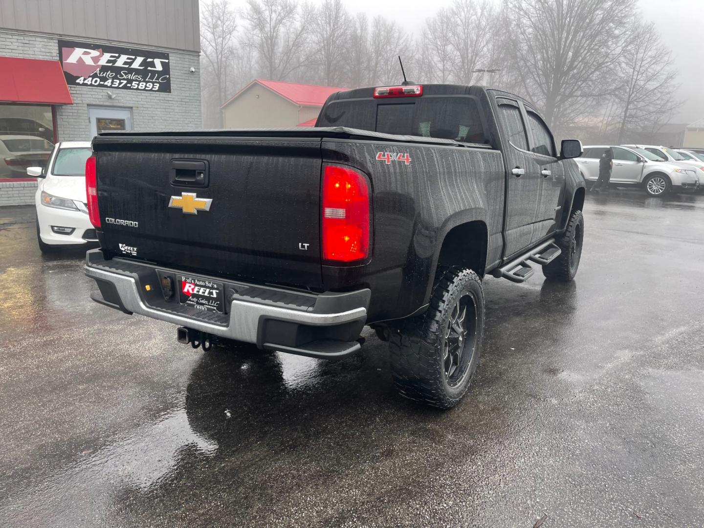 2016 Black /Black Chevrolet Colorado LT Crew Cab 4WD (1GCGTCE36G1) with an 3.6L V6 DOHC 24V engine, 6 Speed Automatic transmission, located at 547 E. Main St., Orwell, OH, 44076, (440) 437-5893, 41.535435, -80.847855 - Photo#7